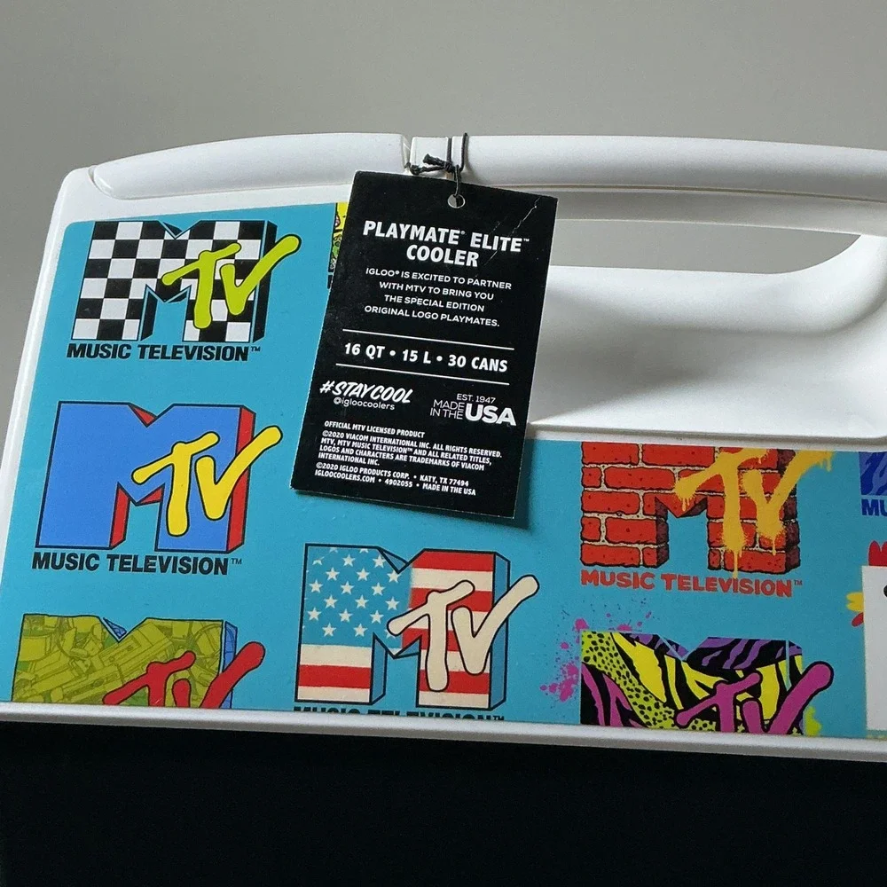 Igloo MTV Playmate Elite Cooler 16Qt 30 Can Special Edition Retro 90s Black Teal